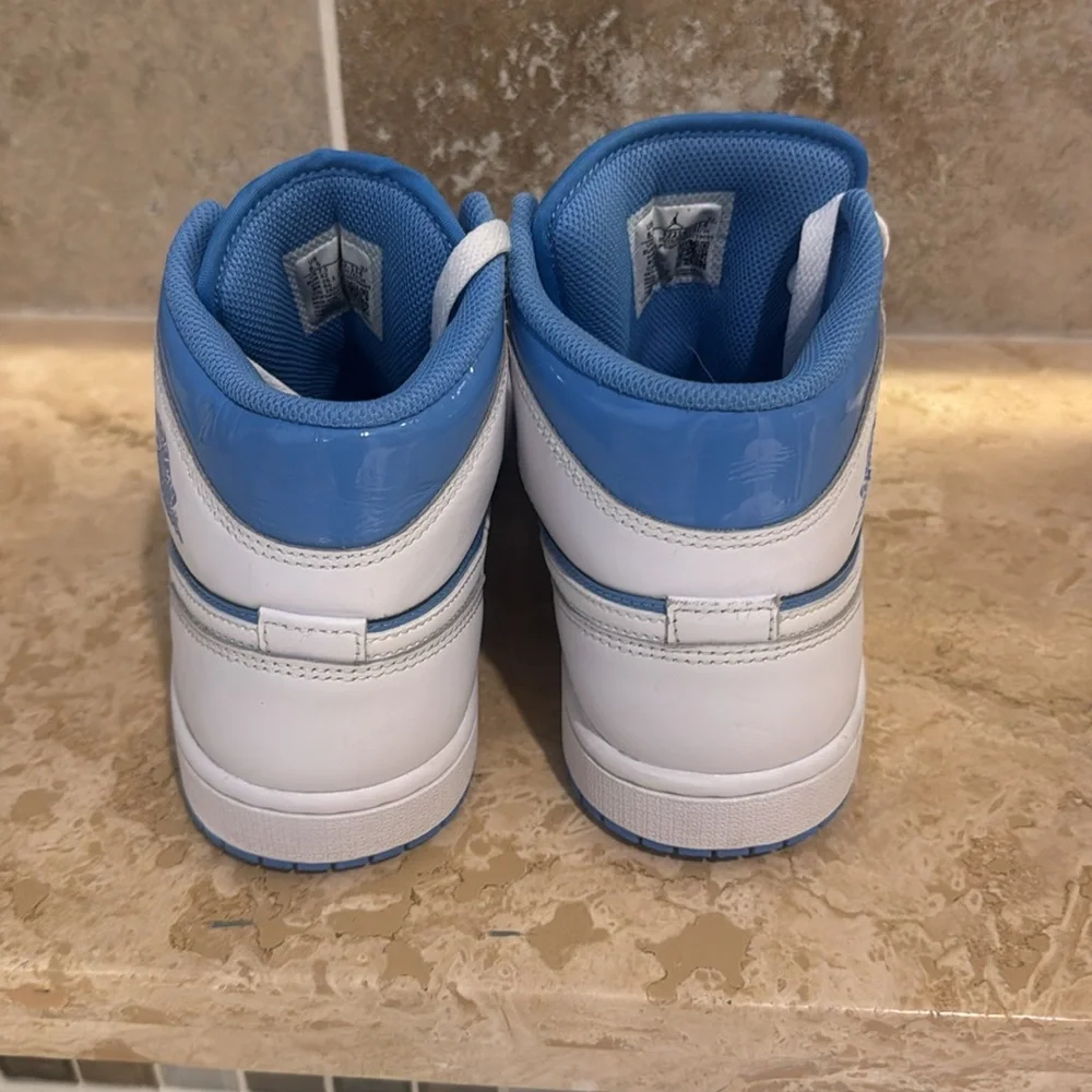 Jordan mid legend